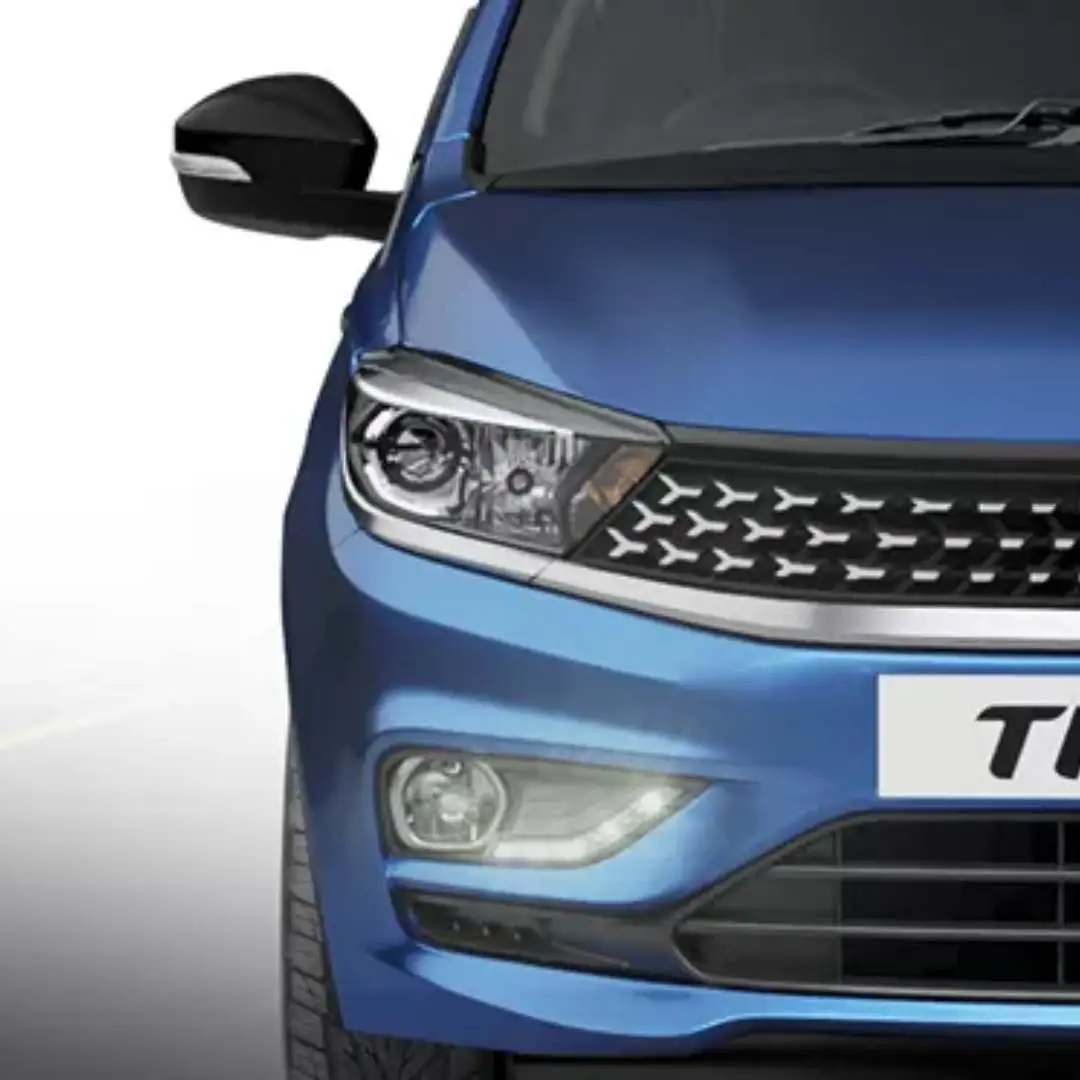 TATA Tiago XE